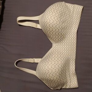 Hanes Wire Free Bra w/ Wide Straps; XL White and Grey